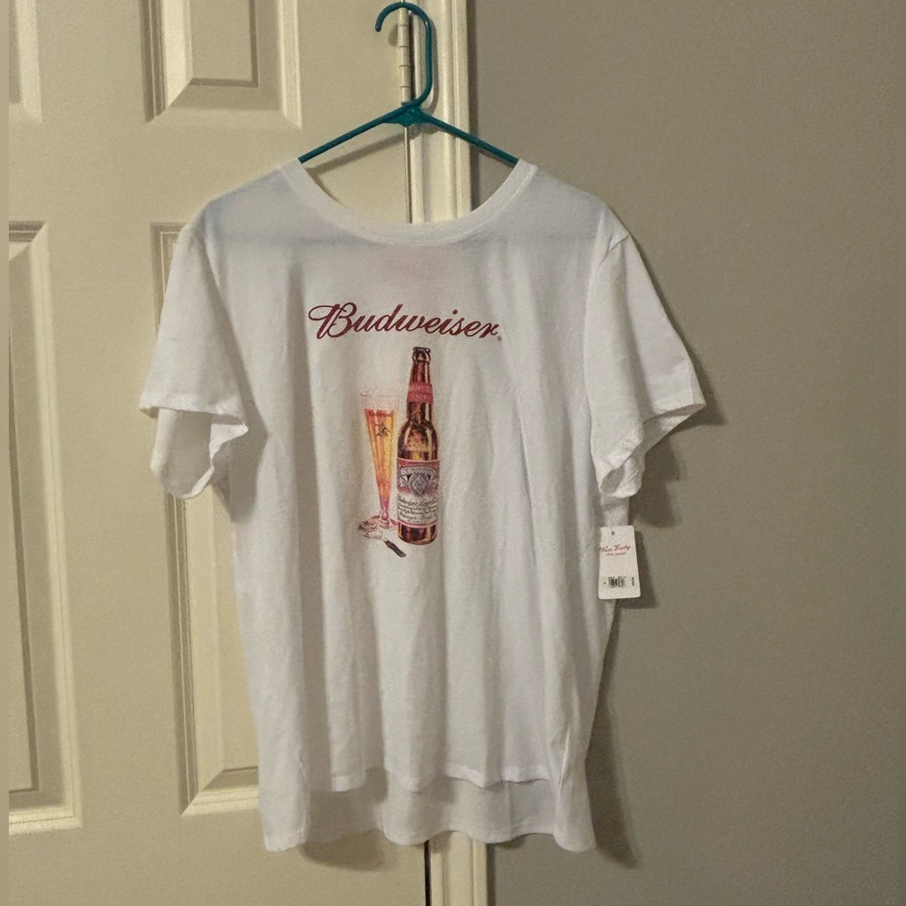 NWT Lucky Brand White Cotton Blend Budweiser Bottle & Glass Graphic T-Shirt